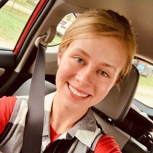 Meet your Posher, Josette